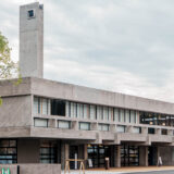 【泊船】泊まれるモダニズム建築。歴史ある空間と現代のデザインが融合した複合施設。